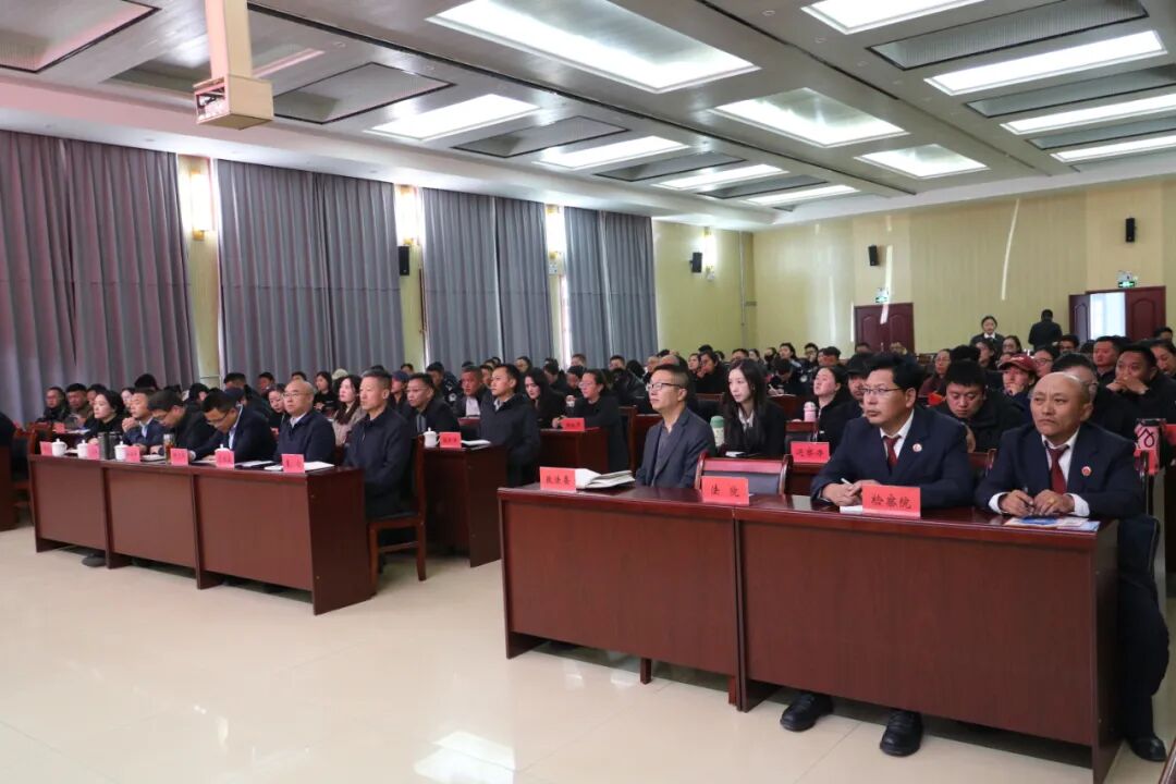 d3ff2c10b37a79aaca6d05f34e27be43.jpg